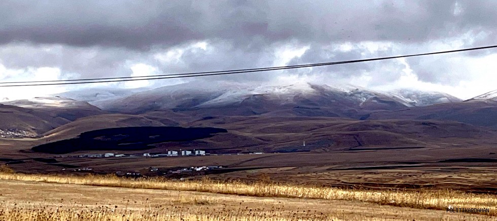 Ardahan’da soğuk hava ve kar yağışı