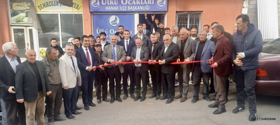 Ülkü Ocakları Hanak’da bina açtı, gövde gösteri yaptı